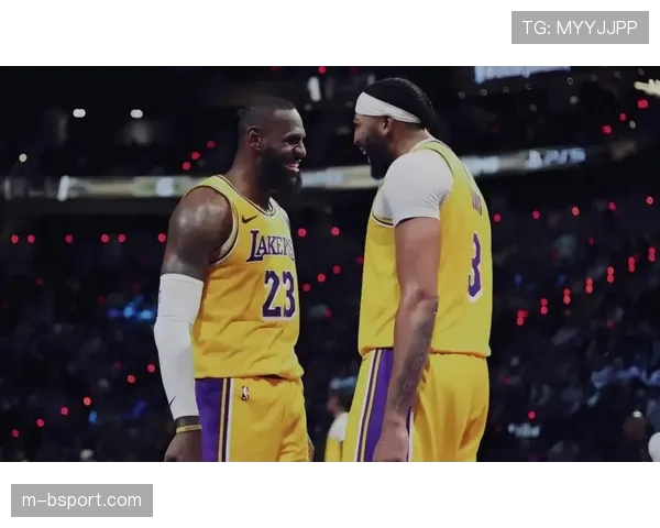 湖人131-107大胜爵士，以西部第三结束常规赛征程